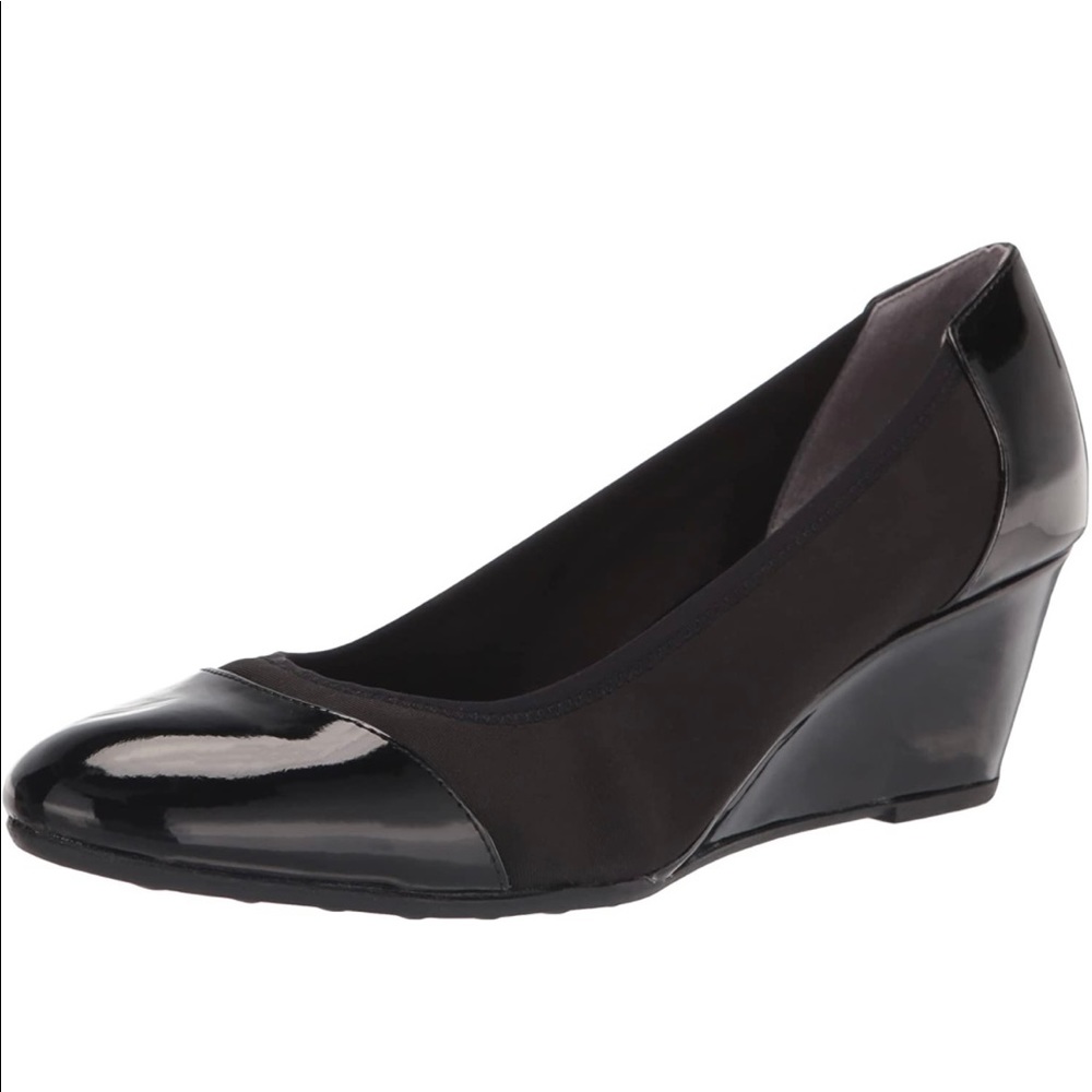 *NWT* LifeStride Women's Juliana Stretch Wedge Pump - Sz 6.5